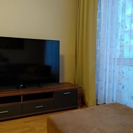 2 Izbovy Byt 60M2 V Centre Na Bakossovej, 24H Self Checkin Appartement Banská Bystrica Buitenkant foto