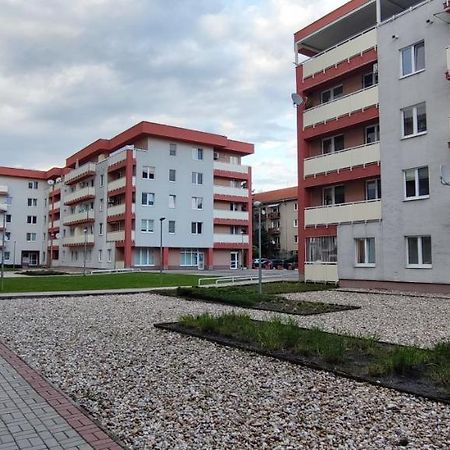 2 Izbovy Byt 60M2 V Centre Na Bakossovej, 24H Self Checkin Appartement Banská Bystrica Buitenkant foto